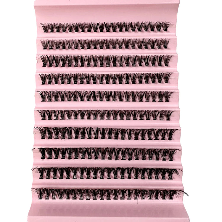 Soft faux mink lash clusters for wispy 3D eyelash looks
